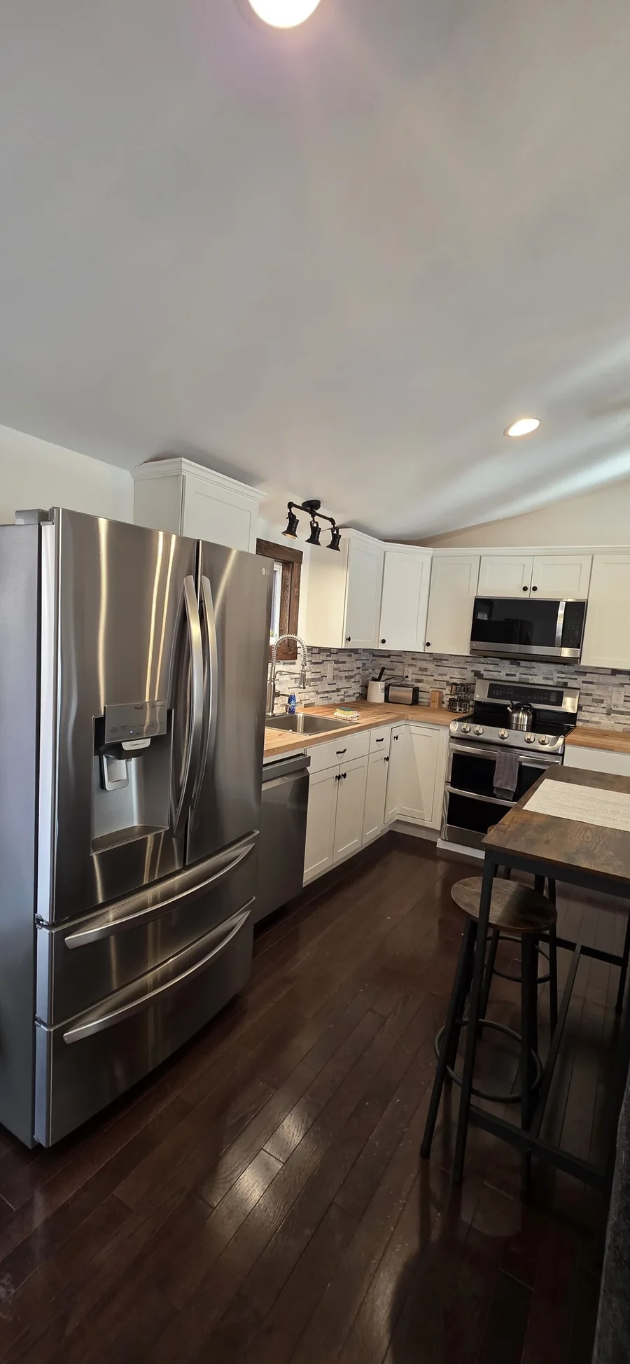 Kitchen Full Clean
